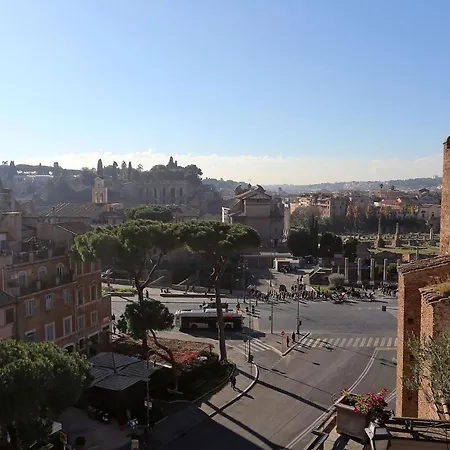Maxima: Amazing View Of The Roman Forum Rom