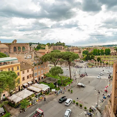 Maxima: Amazing View Of The Roman Forum * Roma