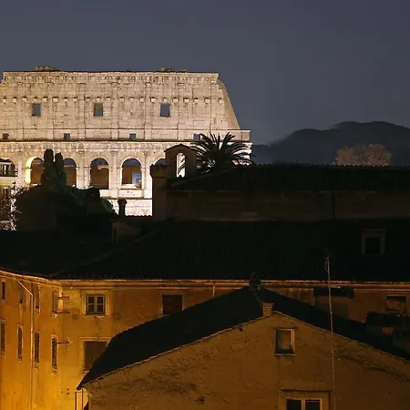 Maxima: Amazing View Of The Roman Forum Apartment